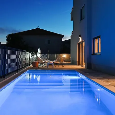 Luxury Maravic With Private Pool تروغير