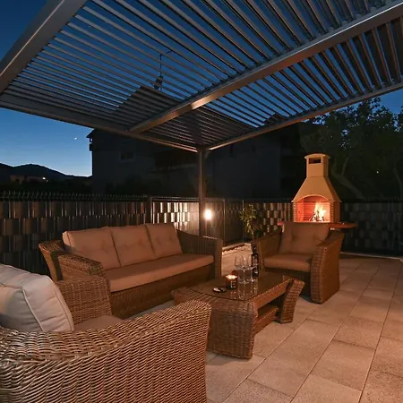Daire Luxury Maravic With Private Pool