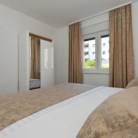 Daire Luxury Maravic With Private Pool *